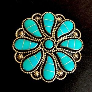 Turquoise Inlay Pendant or brooch. Zuni Susie Lowsayatee jeweller